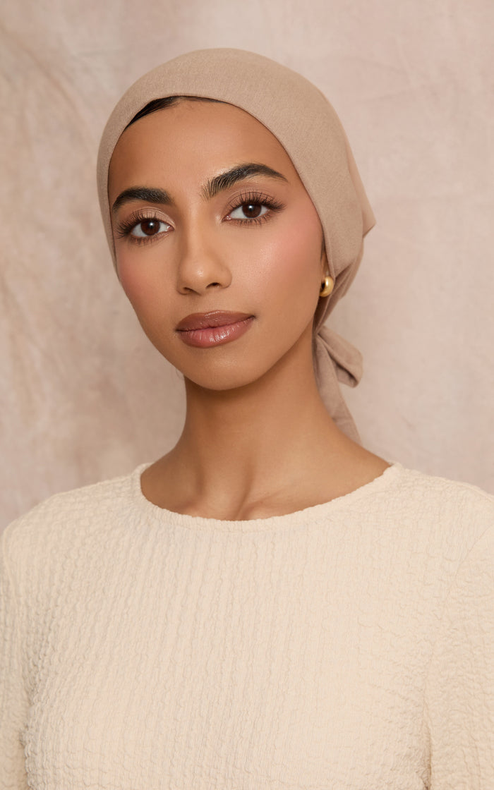 Mesh-Back Under Scarf Burro