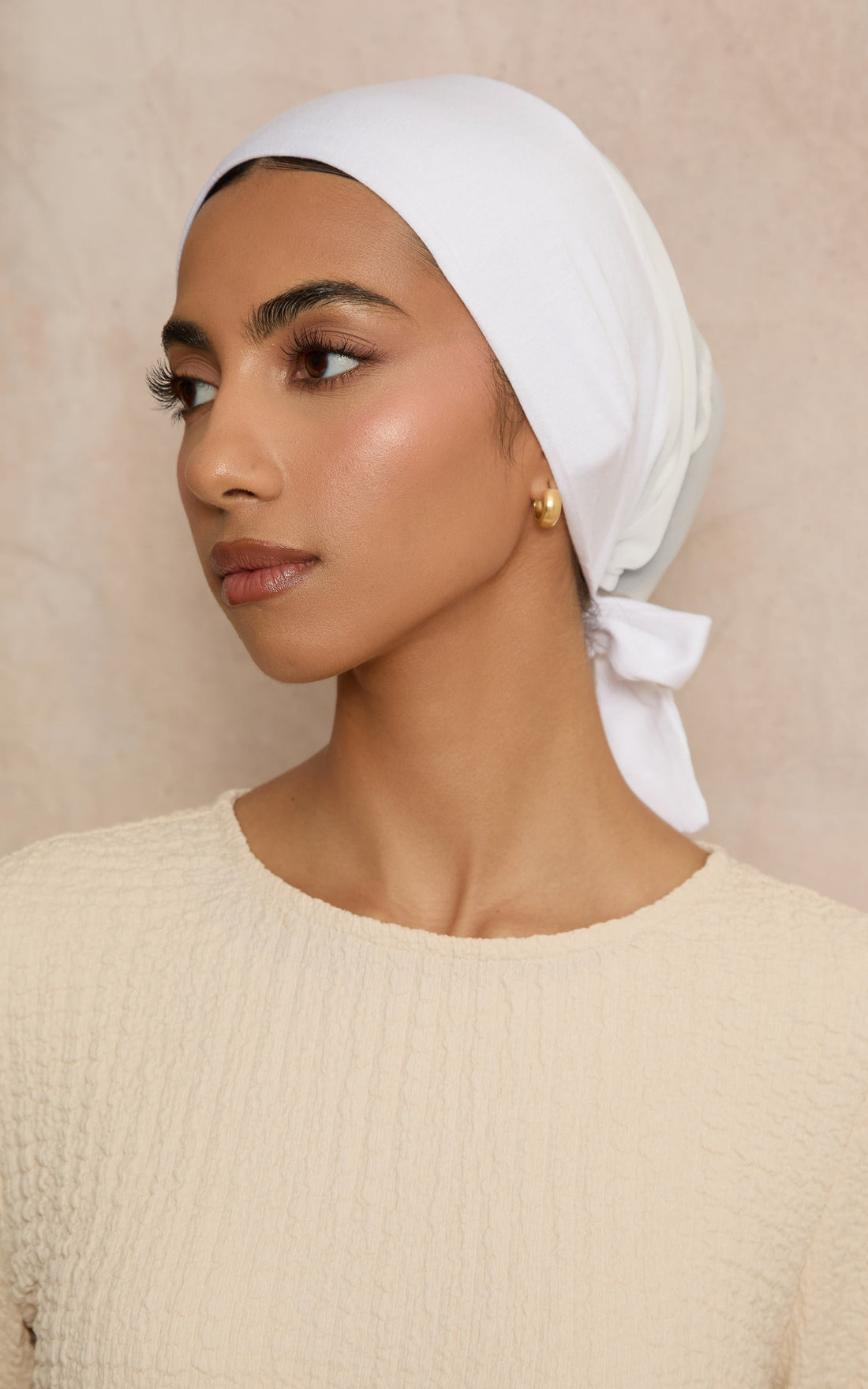 White Mesh-Back Under Scarf — Regular