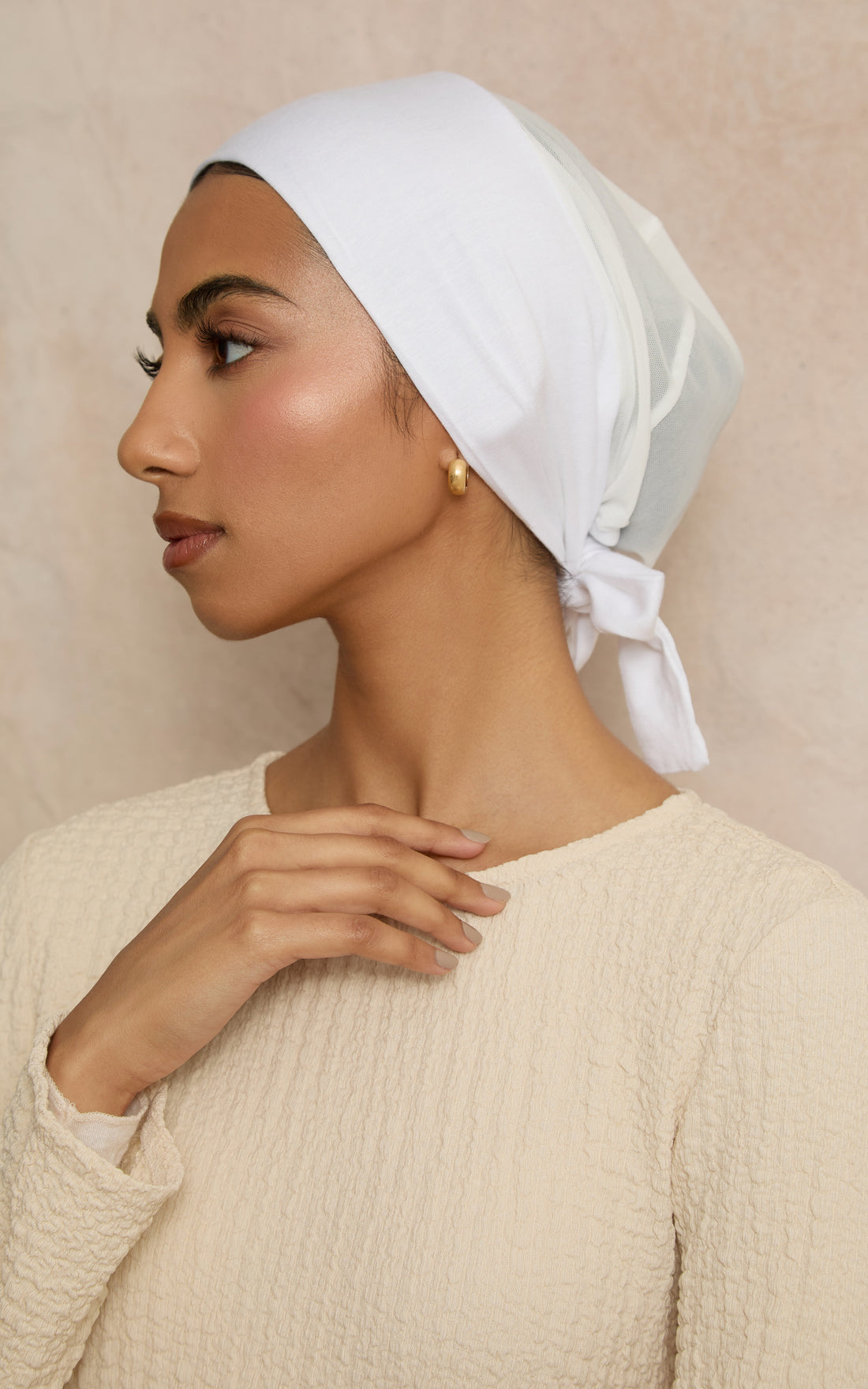 White Mesh-Back Under Scarf — CULTURE (view 4)