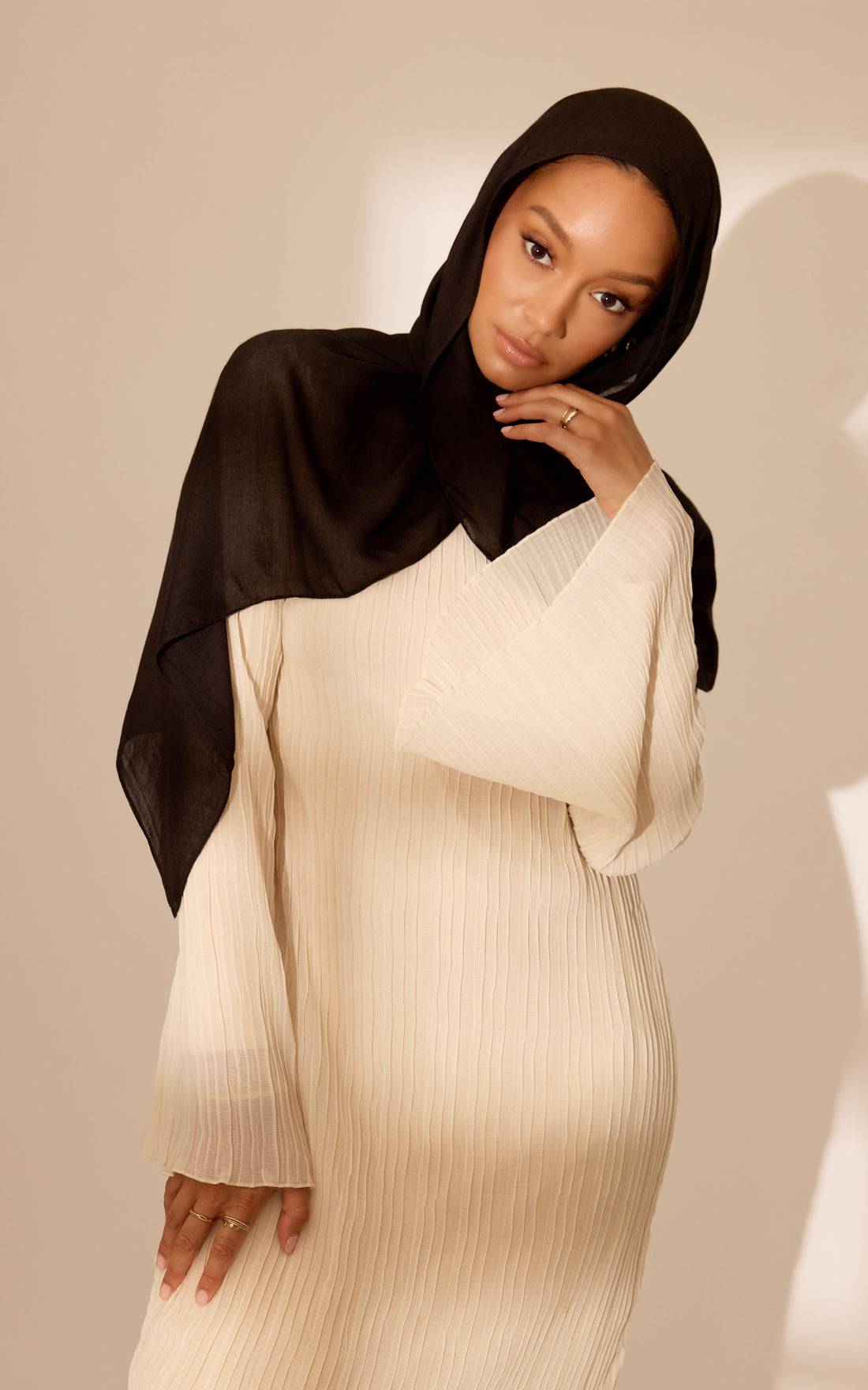 Onyx Modal Hijab — Mini