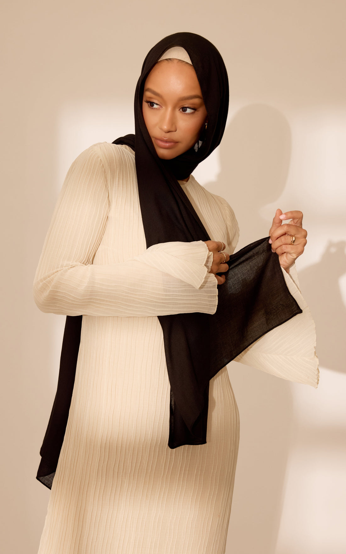 Onyx Modal Hijab — Standard