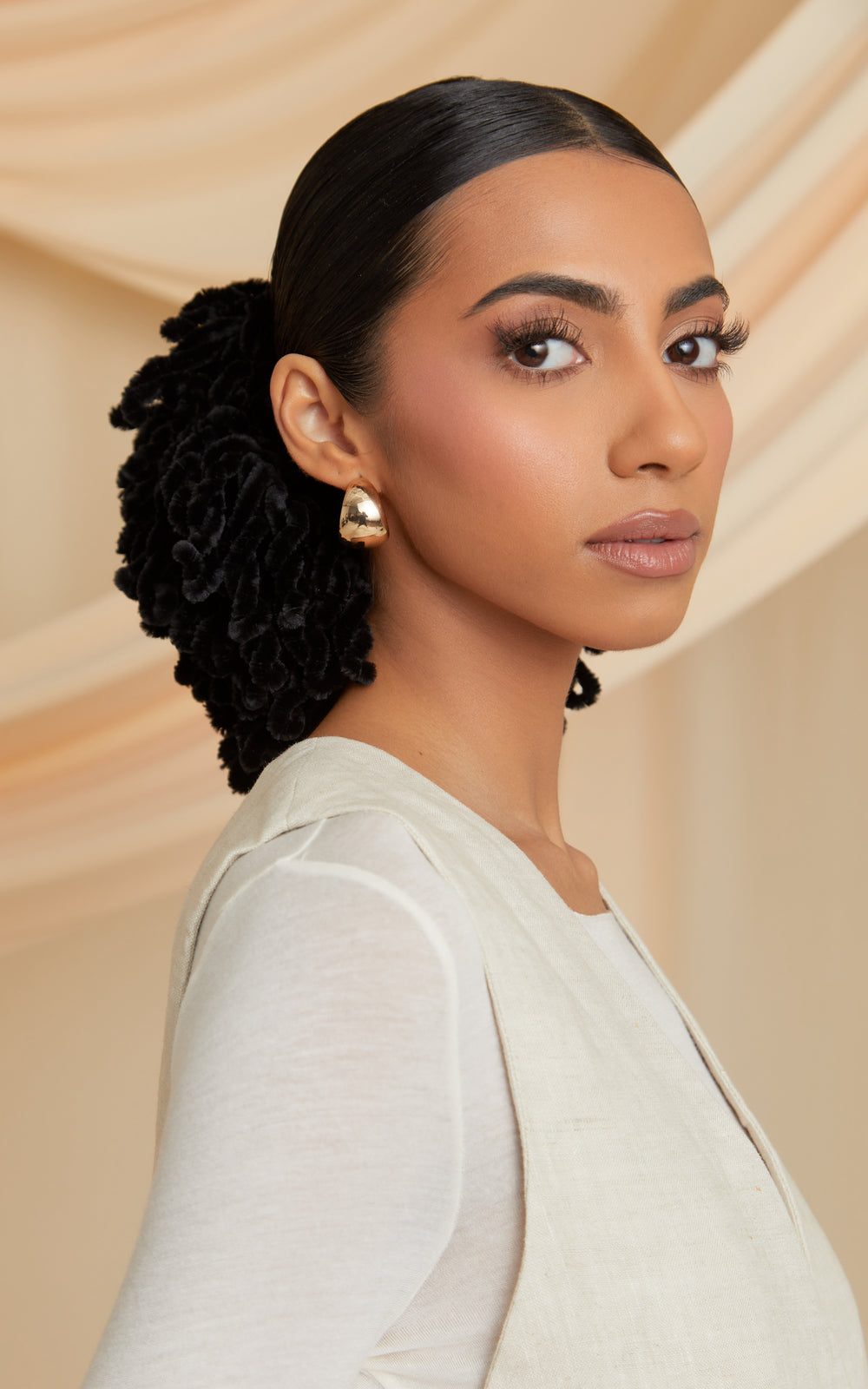 Volumizing Scrunchie — Black