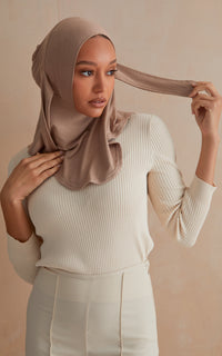 Burro Full Coverage Adjustable Under Scarf