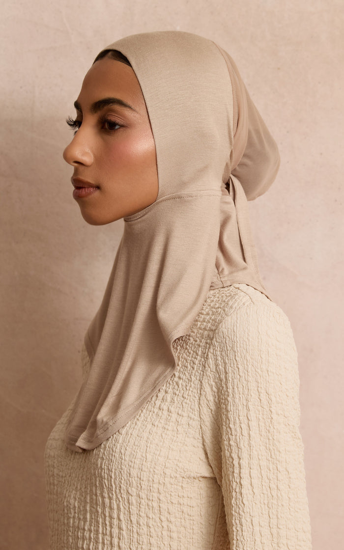 Full Coverage Mesh-Back Under Scarf Taupe