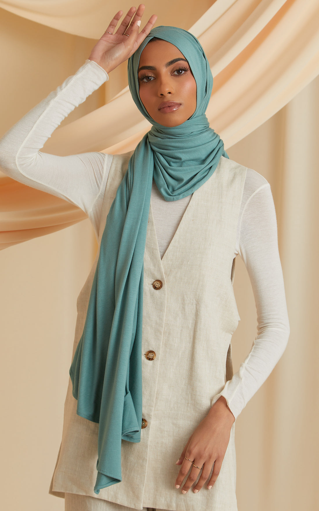 Celadon Access 2.0 Cross-Front Under Scarf — CULTURE (view 3)